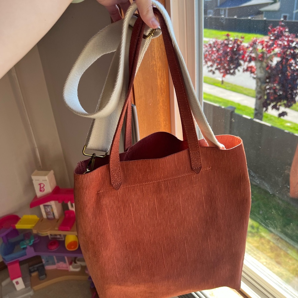 Madewell Orange Transport Italian Corduroy Suede Tote Bag - Picture 3 of 7